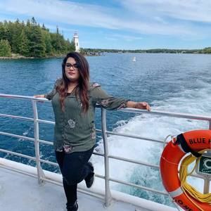 Meet your Posher, Sakshi